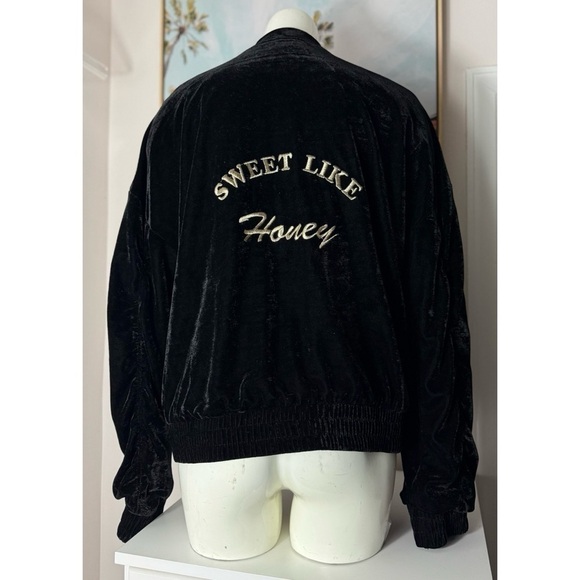 Wet Seal Black Sweet Like Honey Embroidered Velour Velvet Bomber Jacket Sz Large - Picture 2 of 10